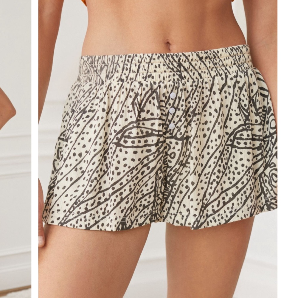 Urban outfitters out from under shorts in size small